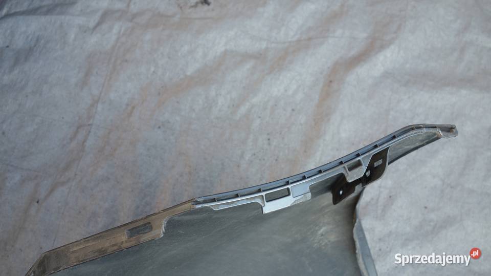 VOLVO V40 II 1215 ZDERZAK TYŁ TYLNY Ruda Śląska