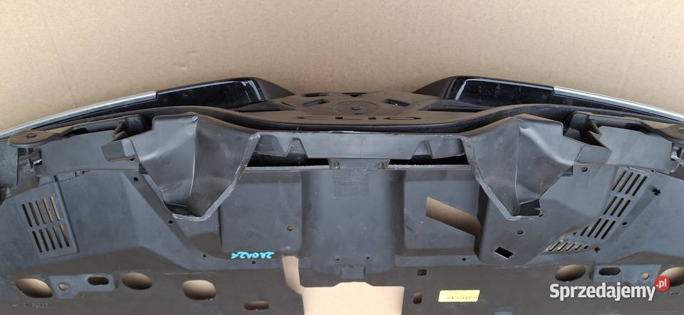 RENAULT CLIO IV GRILL ATRAPA CHŁODNICY LISTWA