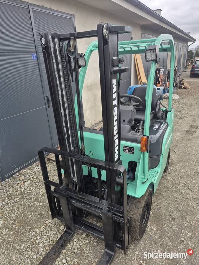 Wozek widlowy super stanie