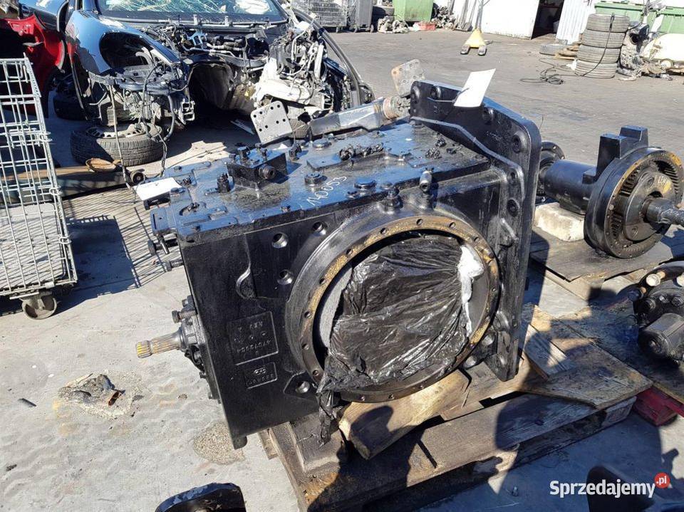 OBUDOWA MECHANIZMU RÓŻNICOWEGO HOLLAND T8 320 Pozostałe Lipno
