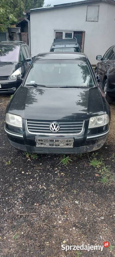 VW Passat 18 B z 2002 roku Samochody osobowe