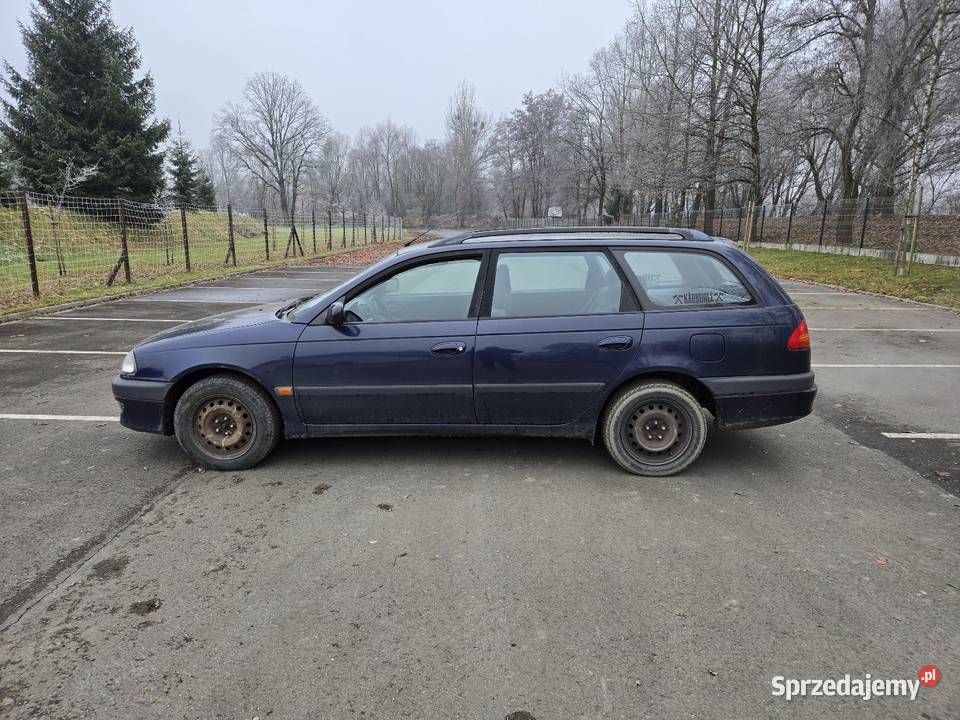Toyota avensis kombi 18 benzyna opolskie Nysa