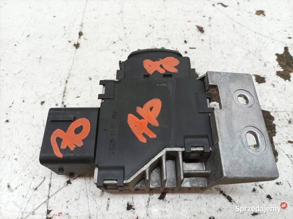 PRZEKAŹNIK ŚWIEC ŻAROWYCH 271203982RB Renault sprzedam