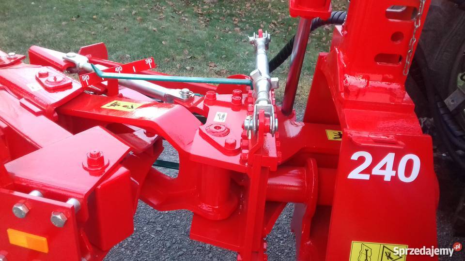 Pług obrotowy KVERNELAND LB 85 4skiby