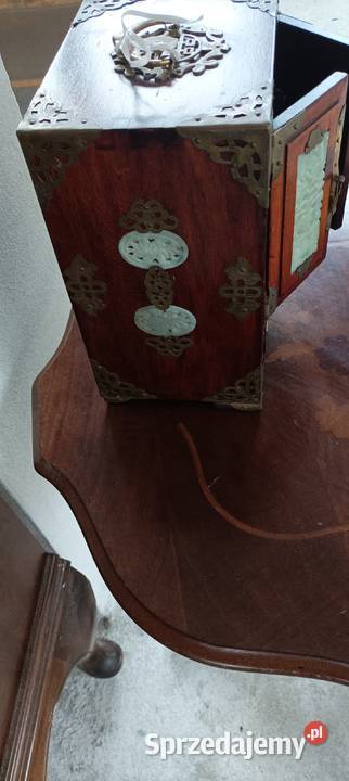 Mebelek na biżuterię świętokrzyskie sprzedam