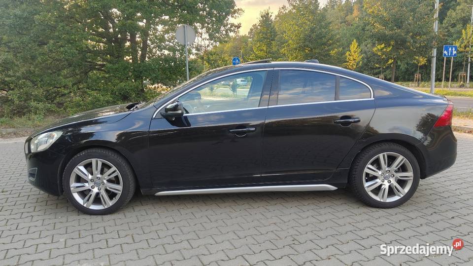 Volvo S60 24 diesel 205 AWD salon 2010r Rok produkcji 2010 Toruń