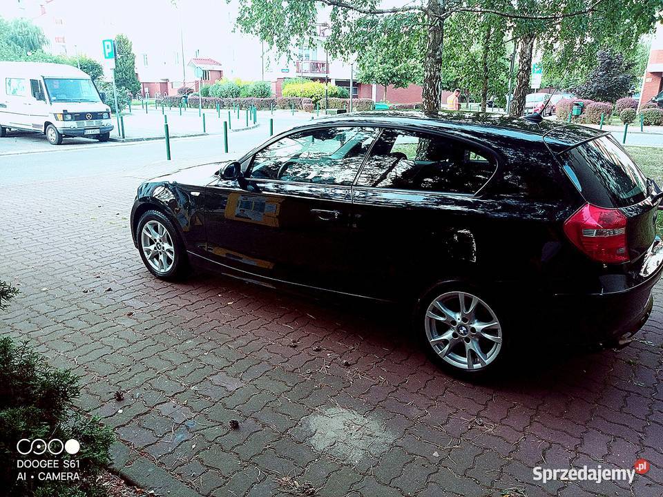 BMW seria 1 model e87 20d 2000cm3 Warszawa