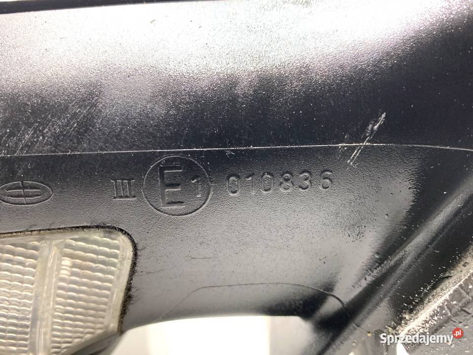 LUSTERKO PRAWY VW GOLF VI Kombi 0914 CZARNY