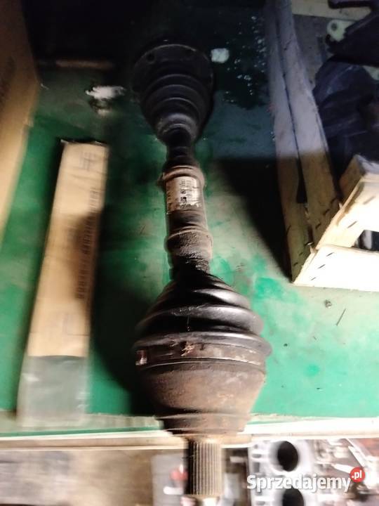 Półoś lewa audi a3 osobowe Gumieniec