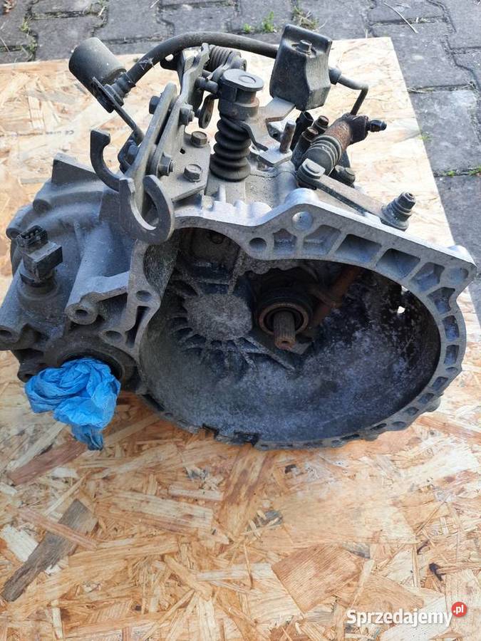 Hyundai coupe tiburon 16 skrzynia biegów osobowe Zborczyce sprzedam
