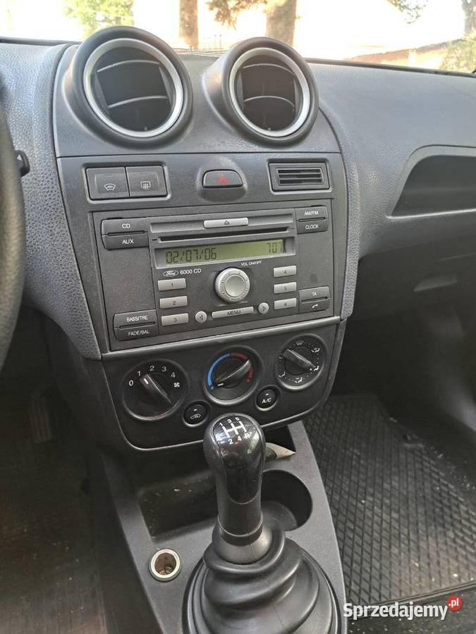 Ford Fiesta 14 2006 niski przebieg uszkodzony Lwówek Śląski