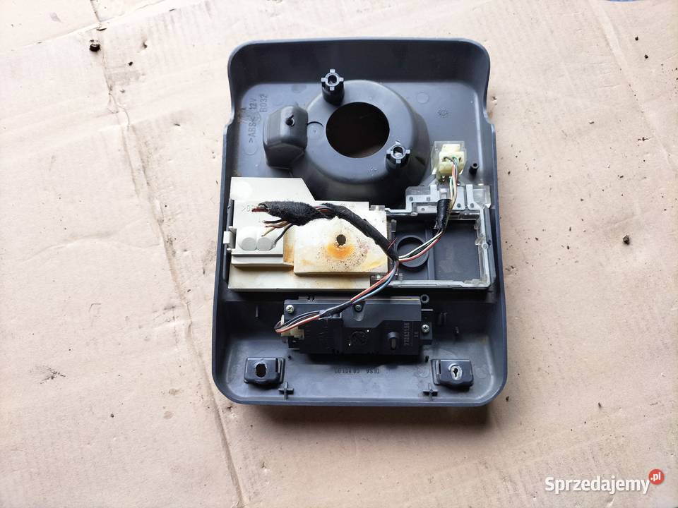 FIAT PUNTO 1 MK1 LAMPKA WNĘTRZA OŚWIETLENIE Kamień-Kolonia sprzedam