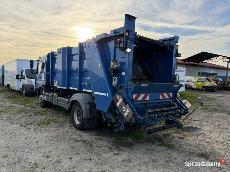 Mercedes Atego Mercedes Atego 1327 Śmieciarka wielofunkcyjna kierownica
