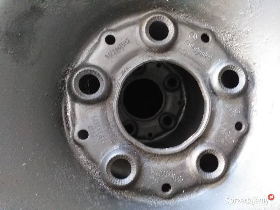 Zimowe Michelin 1956515 z felgami i kołpakami Elbląg sprzedam