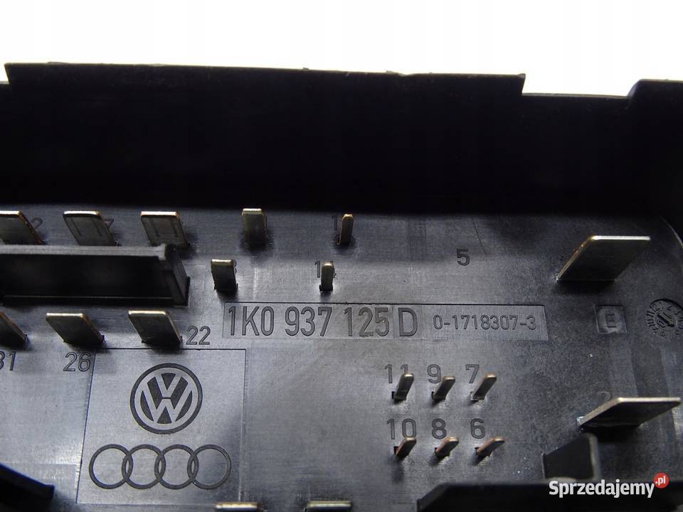SKRZYNKA BEZPIECZNIKÓW VW SCIROCCO III 1K8 20 osobowe