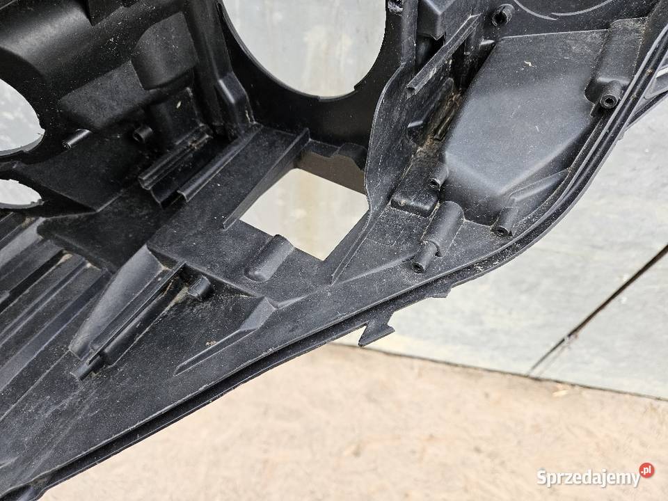LAND ROVER DISCOVERY SPORT PUSZKA LAMPY LEWA Międzychód
