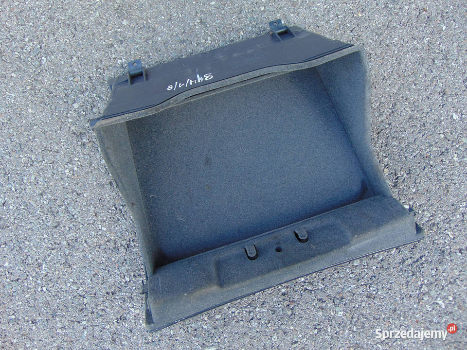 Schowek pasażera 30801106 Volvo V40 S40 Używany osobowe lubelskie Ryki