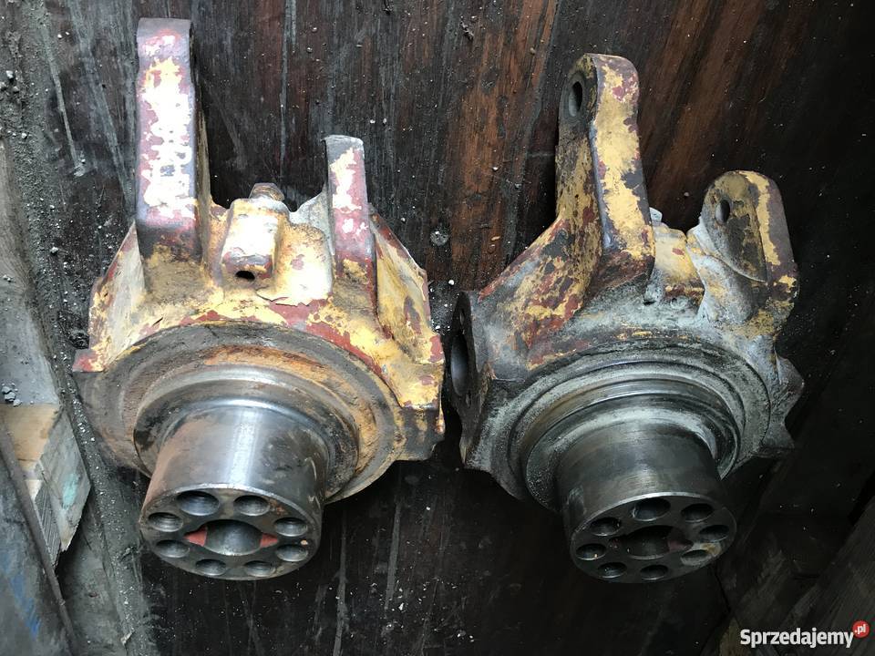 Zwrotnica mostu przedniego prawa Ford 650 655 Części pomorskie