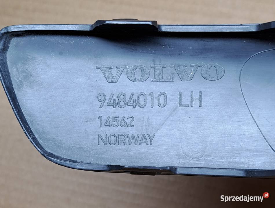 LISTWA ZDERZAKA LEWY PRZÓD VOLVO S60 I 9484010 osobowe Mielęcin