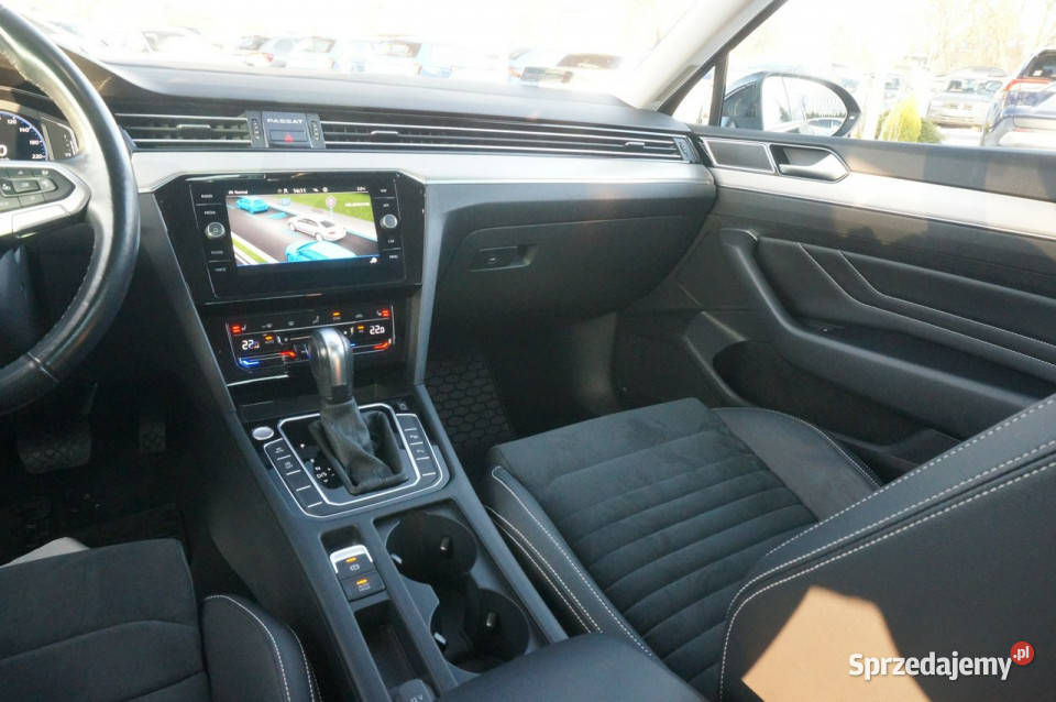 Volkswagen Passat 20 TDI 150 EVO Elegance Salon serwisowany w ASO Passat Poznań sprzedam