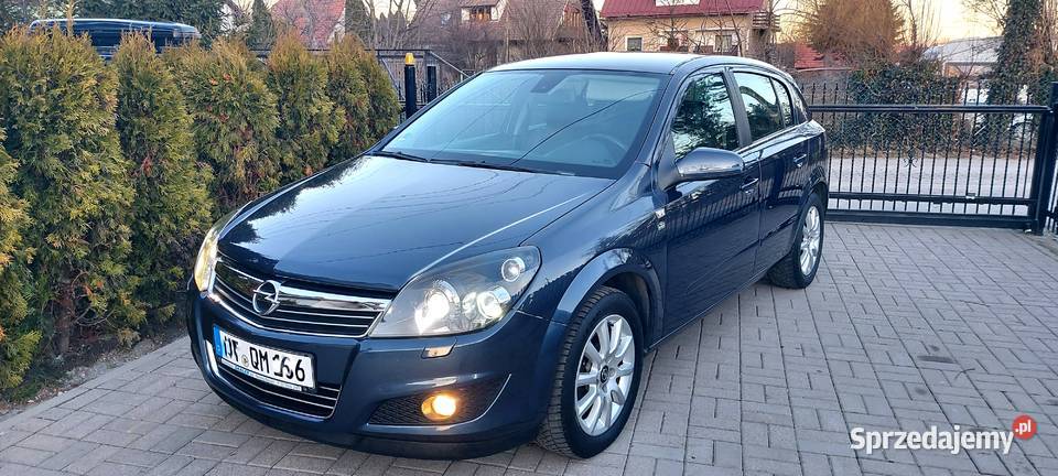 Opel Astra Edition 18 Benzyna 140 Bi Xenon