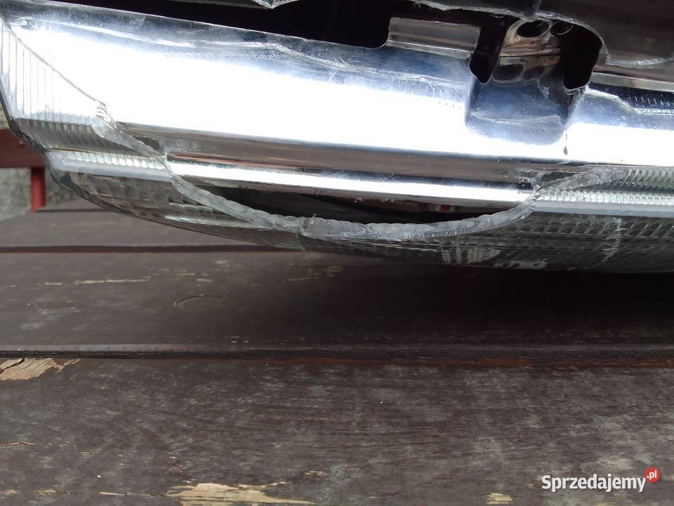 Lampa prawa Nissan Tida Europa 07