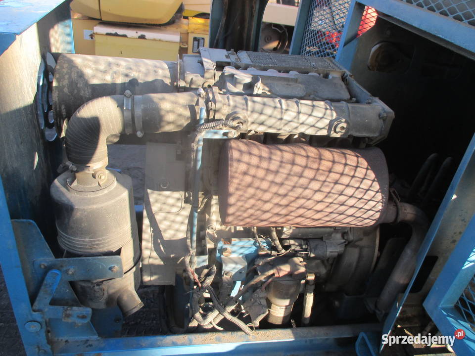 Podnośnik nożycowy spalinowy 15 m Genie GS4390 Pleszew