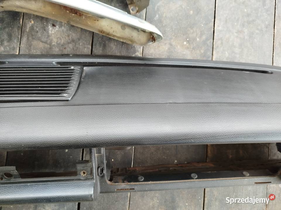 Mercedes W115 deska rozdzielcza kokpit konsola śląskie Konopiska