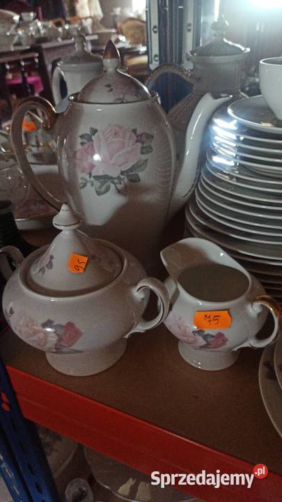 Filiżanki z 2 talerzykami KPM Róża subtelna Gdańsk