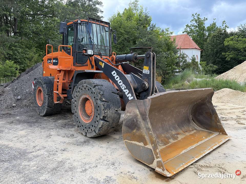 Ładowarka Dosan Nisko