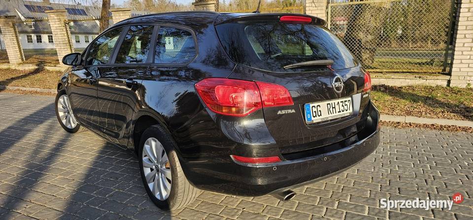 Świeżo sprowadzony Opel Astra J 2012 14 Turbo ESP Krasnobród