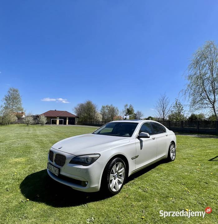 BMW 740d stan idelany bogato wyposażony biała nieuszkodzony Seria 7 łódzkie Radomsko