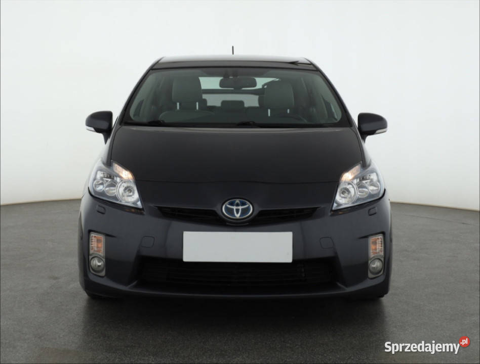 Toyota Prius 18 VVTi HSD Piaseczno