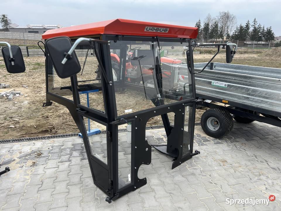 Kabina ciągnikowa Ursus C330 Ursus C360 MF235 świętokrzyskie Pińczów