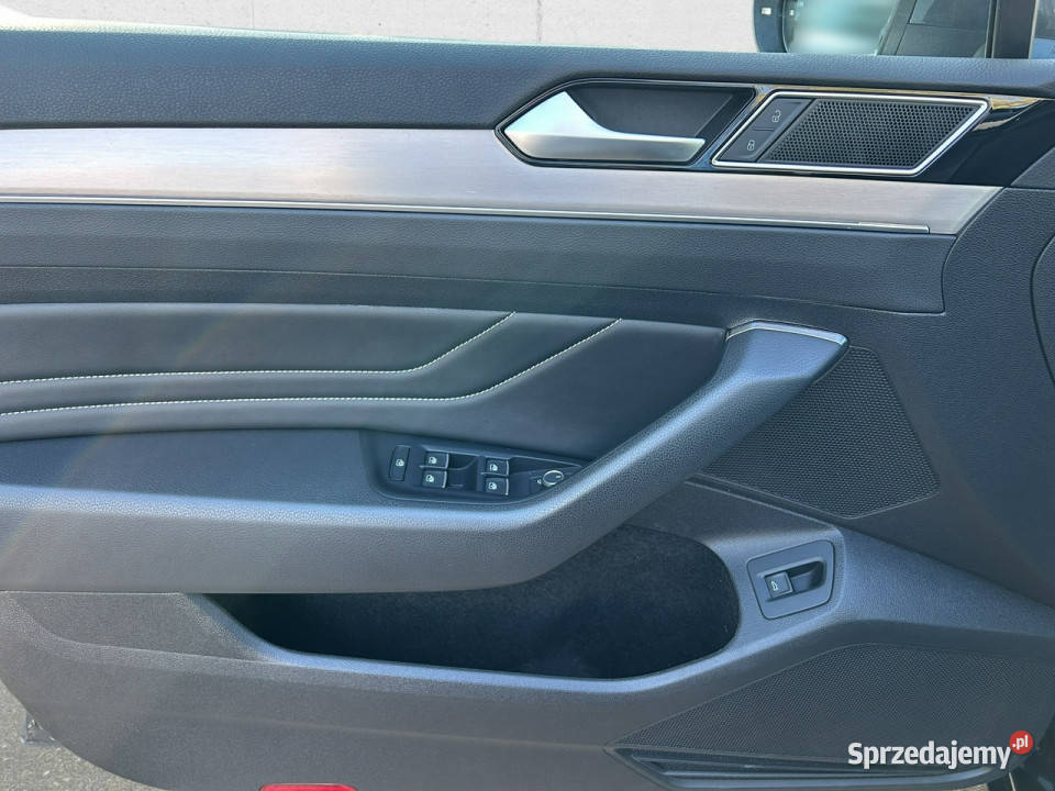 Volkswagen Passat 15 TSI EVO Elegance Z Rok produkcji 2023 Warszawa