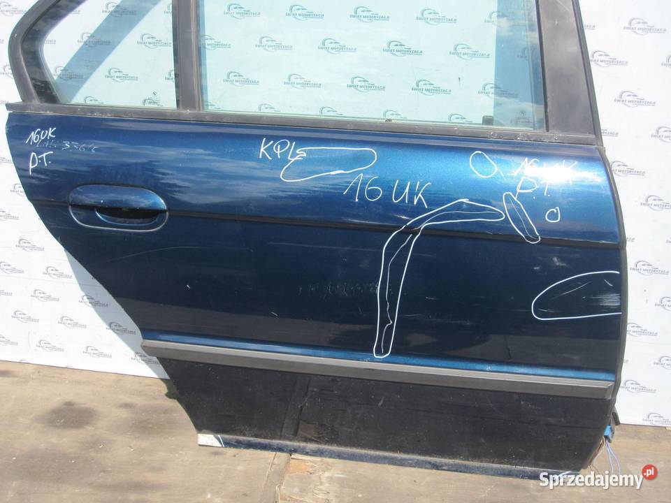 BMW E38 LIFT 01r drzwi prawe tył osobowe