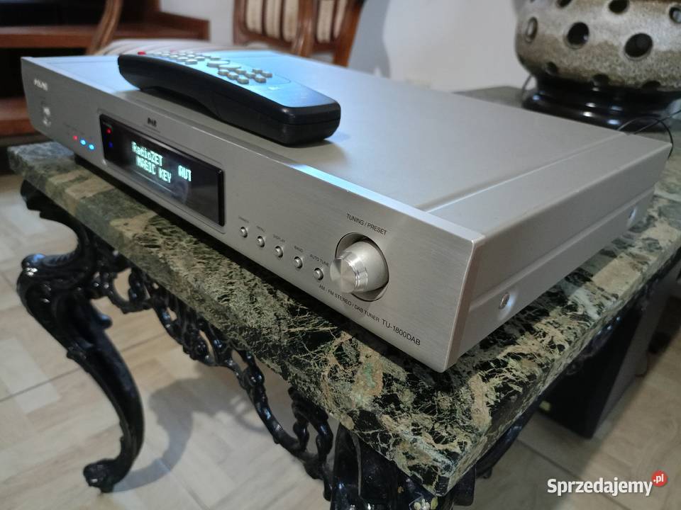 Tuner Radiowy DENON TU1800 DAB z górnej półki