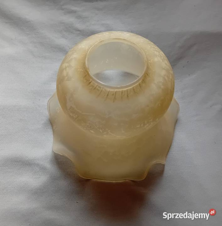 Klosz lampy Tulipan ręcznie formowany wielkopolskie Koźminek