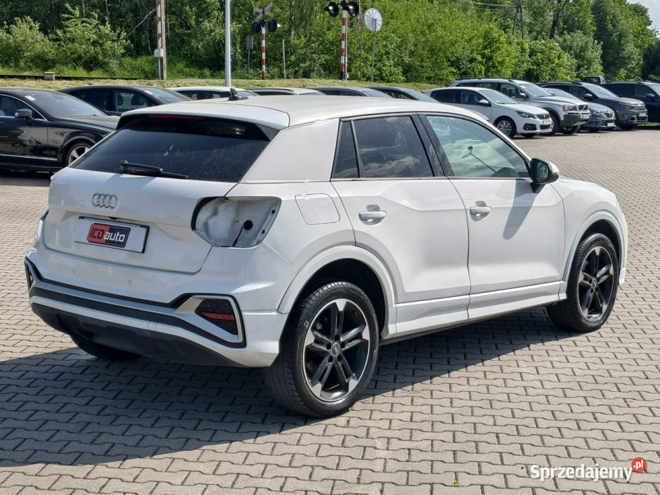 Audi Q2 35TFSI sline full ledy kamera cofania