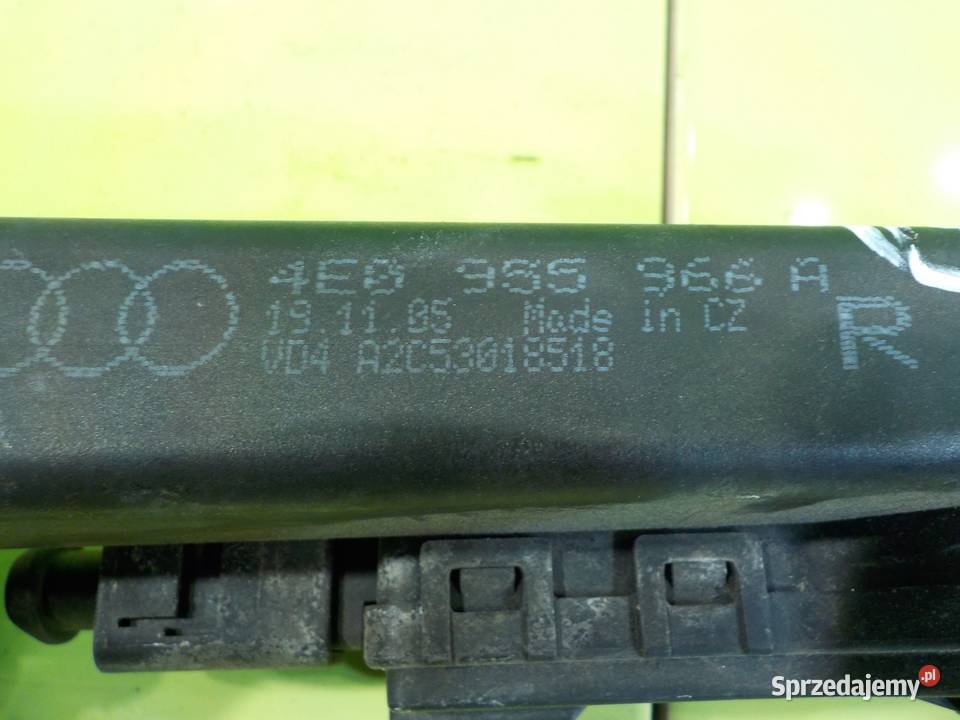 AUDI A8 D3 40 TDI 05r SEDAN spryskiwacz lampy osobowe Suków