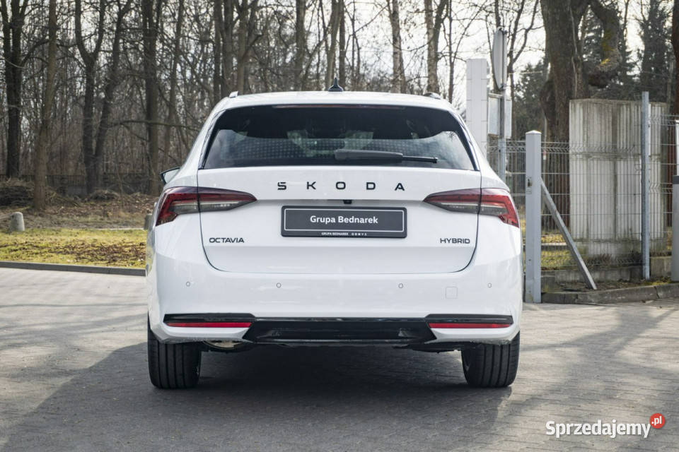 koda Octavia Combi Sportline 15 TSI mHEV 150 DSG kamera cofania łódzkie Łódź
