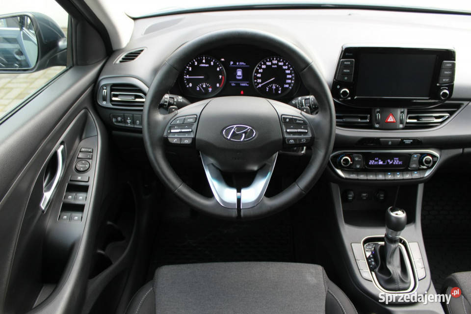 Hyundai i30 Comfort Salon FV23 Automat Kamera garażowany Sokołów
