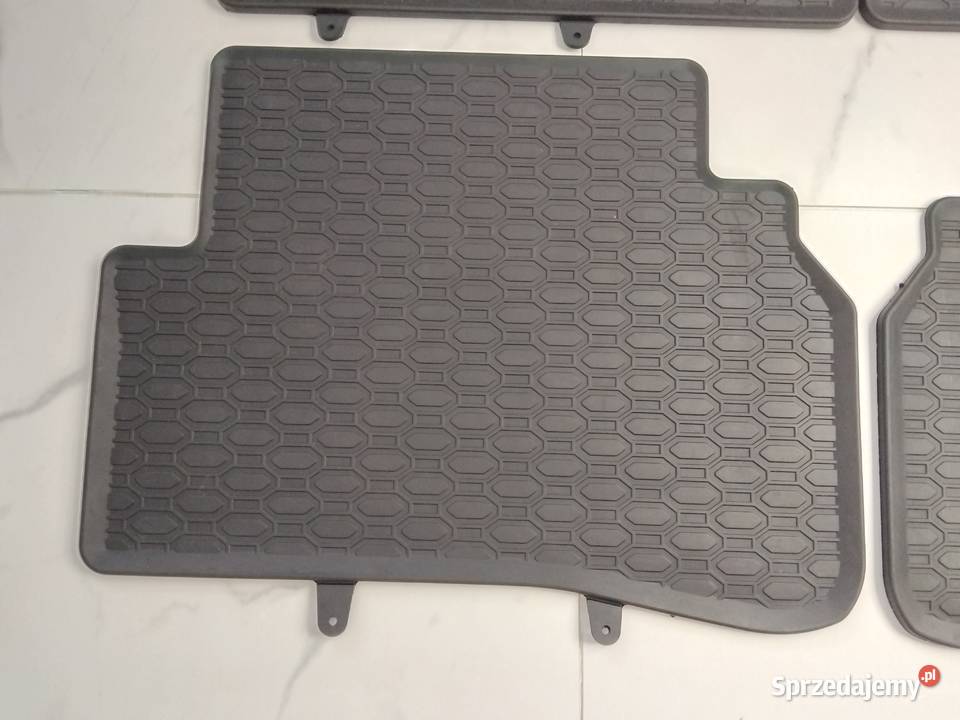 Mercedes C Klasa W205 2013 Dywaniki Gumowe Ostroróg