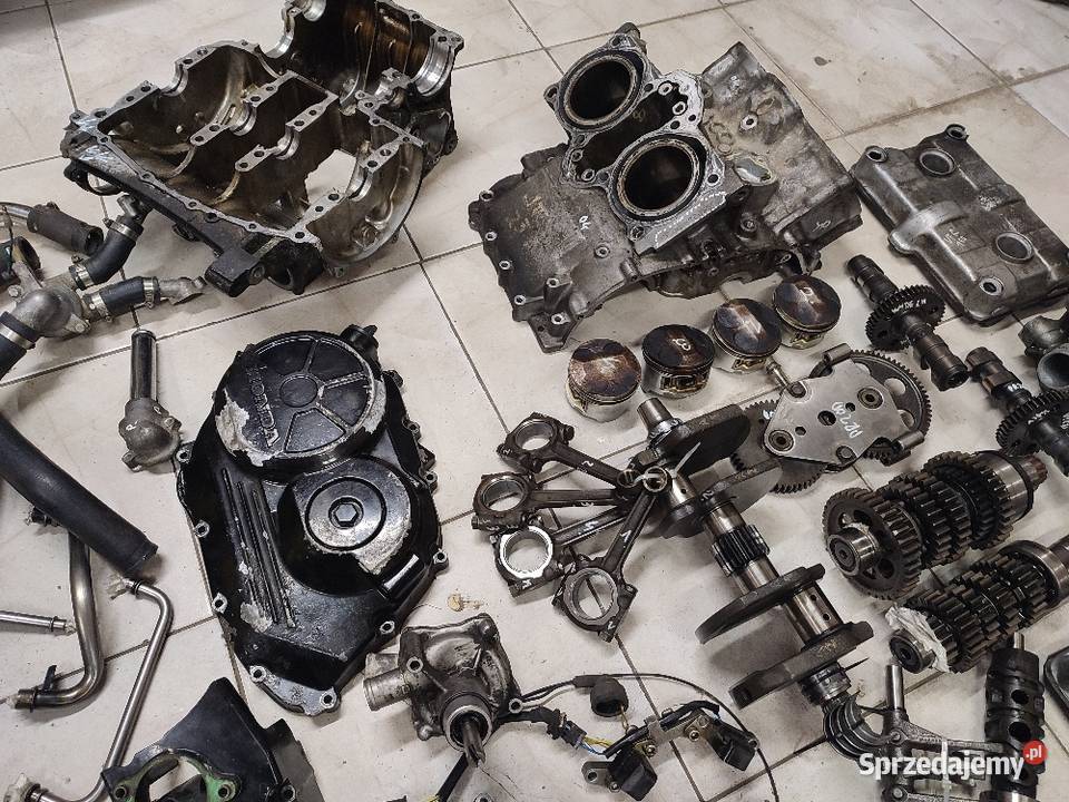 Honda VFR 750 silnik części kapa iskrownik pompa dolnośląskie Jelenia Góra