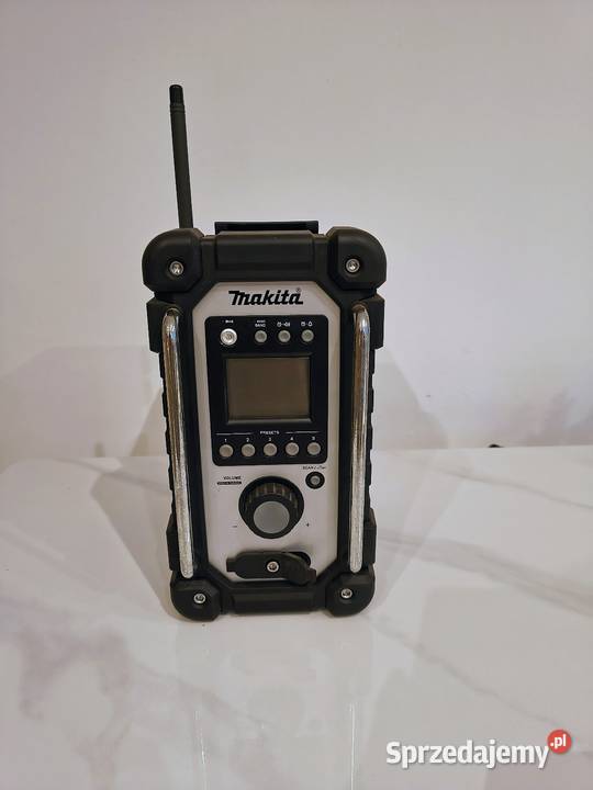 Radio budowlane Makita DMR 102