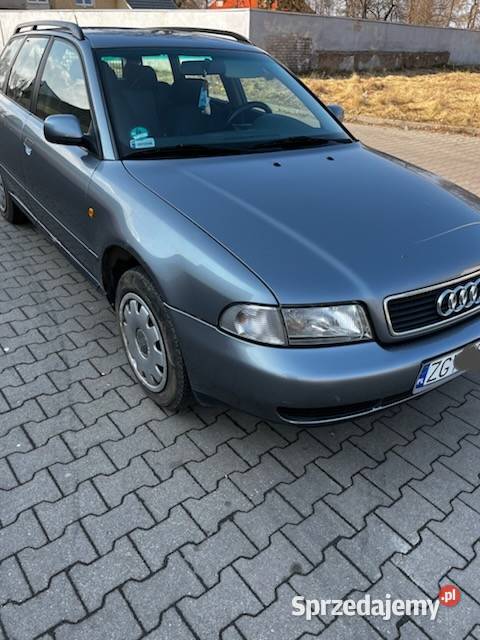 Sprzedam Audi A4 b5 16 benzyna A4 Gołańcz Pomorska