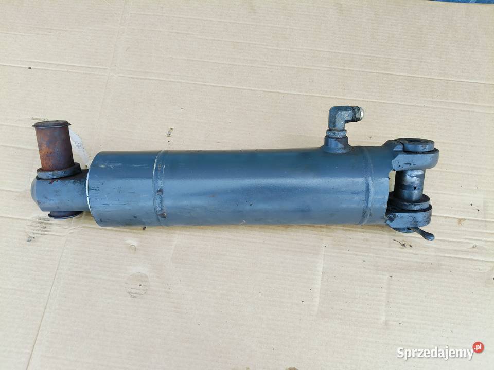 Claas Axion 840 CMatic 2013r 240 A09 Siłownik Stalewo