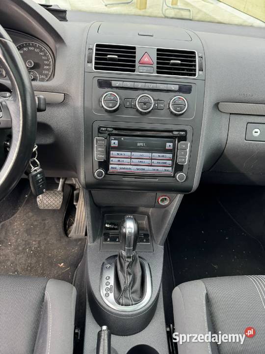 VW Touran Diezel climatronik centralny zamek Piotrków Trybunalski