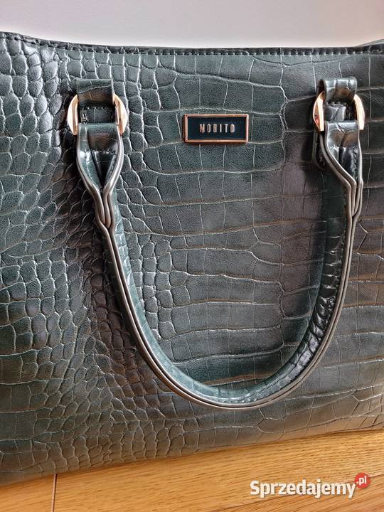 Zielona torebka na ramię okucie w kolorze złotym Liszki