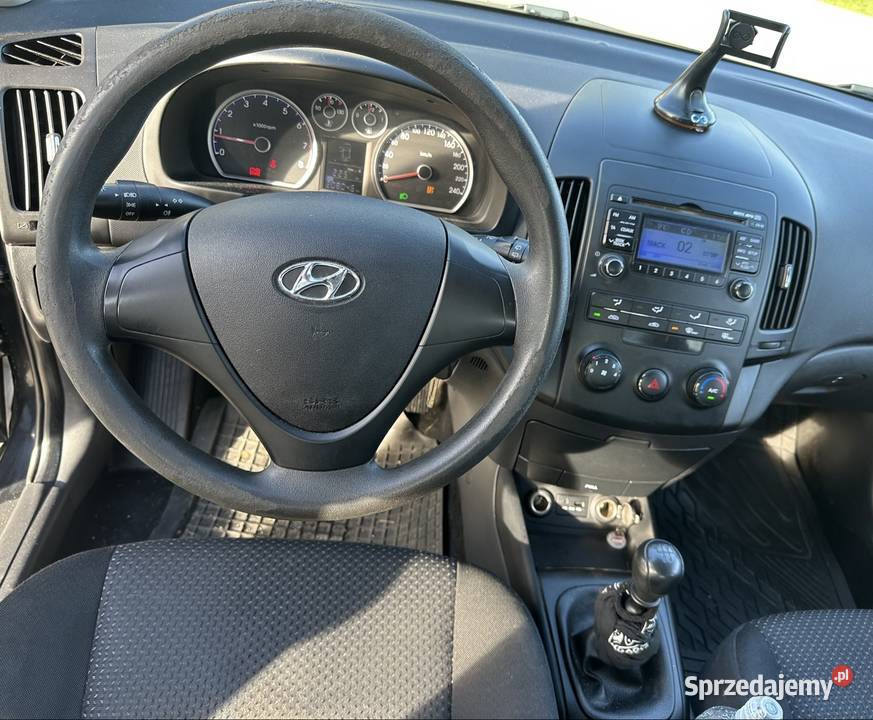Hyundai i30 14 gaz 2010r sprzedam